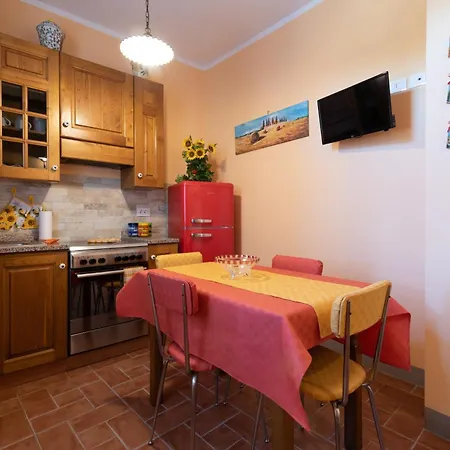 Casa Del Nonno Bingheri 农家乐