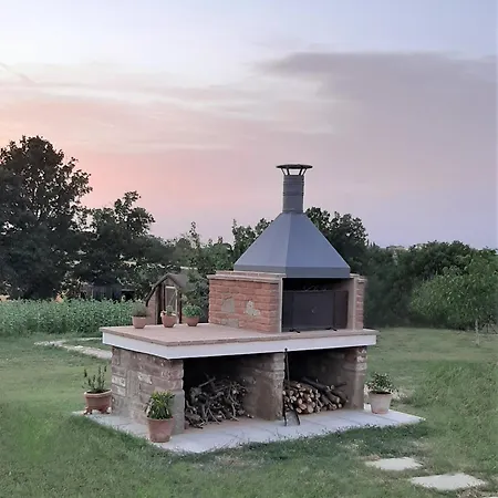 Casa Del Nonno Bingheri * 哥尔顿